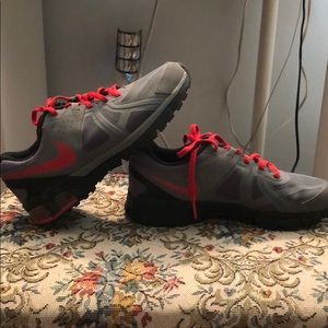 Nike Gray and Red Air Max Kids